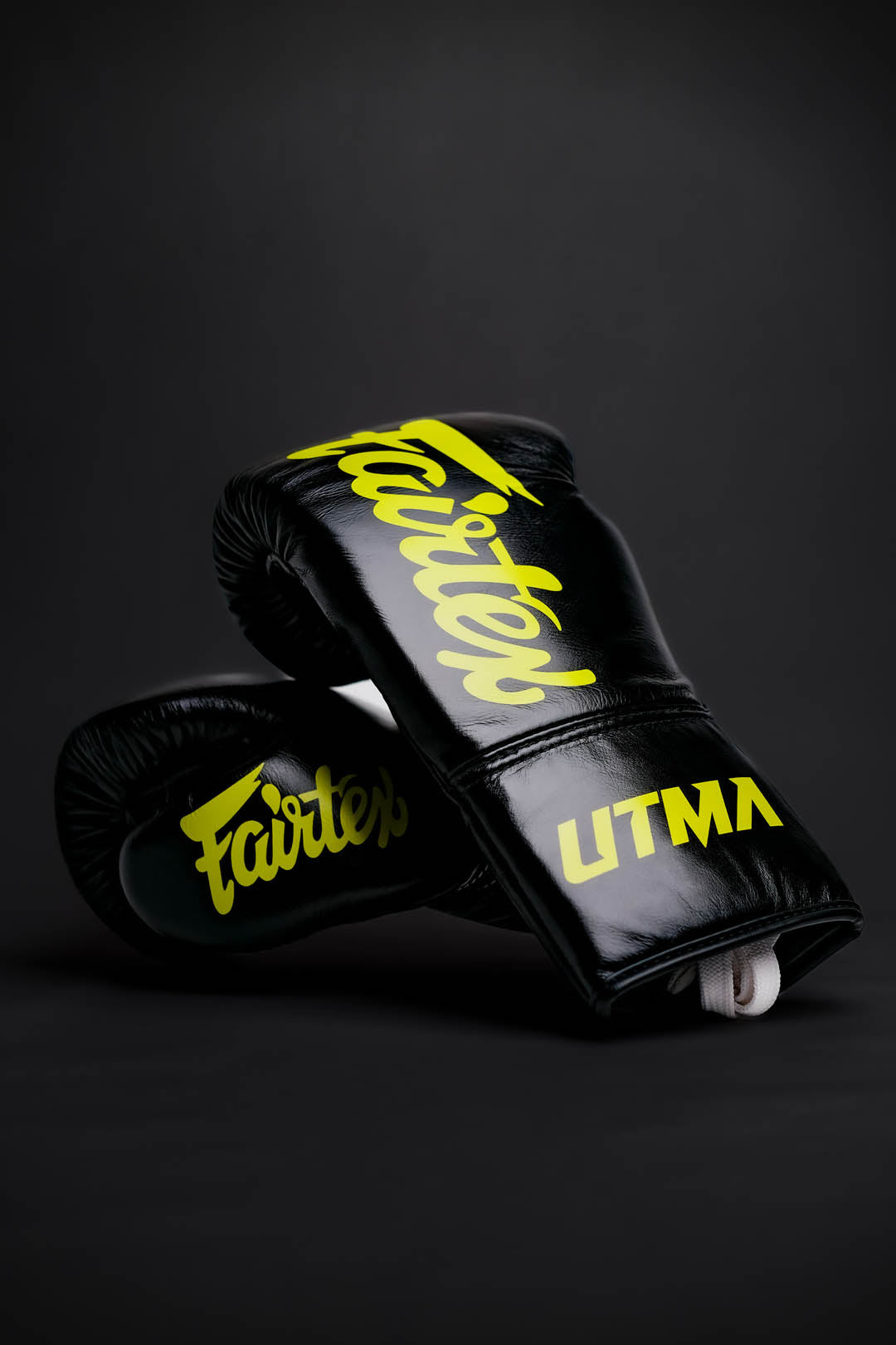 "Fairtex X UTMA" varžybinės bokso pirštinės - Signature